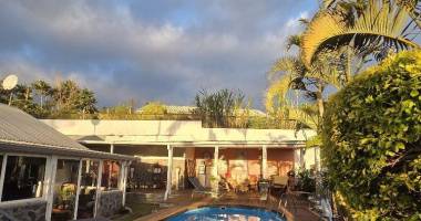 a vendre - très belle villa - le guillaume saint-paul - terrain