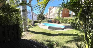 bretagne/ appartement t2 piscine technopole