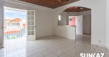 a louer saint-pierre - appartement f3 de 75 m² - loyer 895 