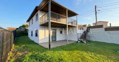 À louer - maison de type t4 d'environ 81.65 m2 - le tampon - 1 250,00 €