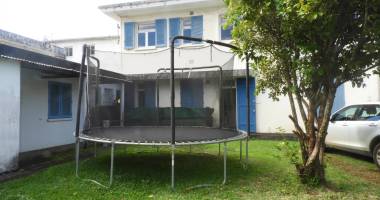maison - 10 pièces - 200 m²
