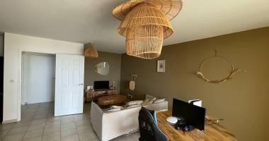 appartement t2 meublé - la possession