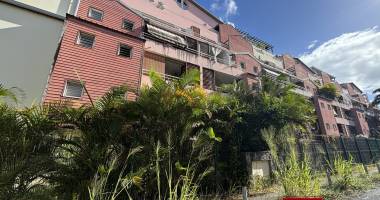 a vendre - appartement f2 - sainte-clotilde - belle vue dégagé