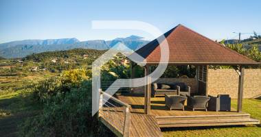 vue mer & montagnes 360° - maison t5 + studio + garage aménageable - terrain 2 800 m²