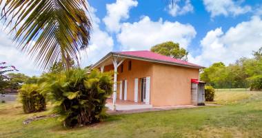 villa t5 - 130m2 - grand jardin - le moule