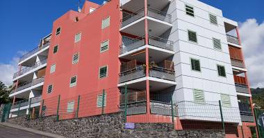st denis bel apt. t2 d'une surface habitable de 57 m² + 16 m² de varangue