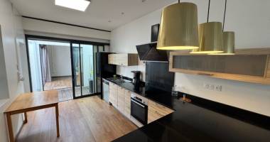 appartement meublé atypique de 77 m² – carré d’or, saint-denis (eau, edf compris)