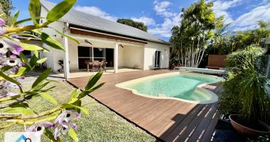 saint pierre 97410 - villa f6 fonctionnelle - beaux volumes - piscine - secteur residentiel - facile d'acces