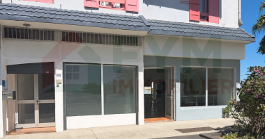 À vendre   local commercial louÉ   saint-joseph centre ville rentabilité brute : 8,93 %   locataire en place