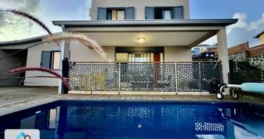 saint joseph 97480 - villa  f4 rÉcente et moderne - piscine - lumineuse - facile d'accÈs