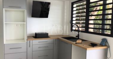 À louer -  villa de type t4 d'environ 98,71 m2 - saint-louis - 1 177,00 €