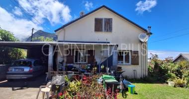 a vendre   ensemble immobilier de 166.02 m2 environ   saint-joseph   149 000 €