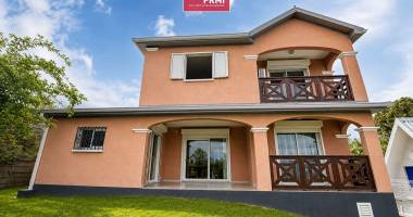 maison t4 de 125 m² avec jardin - centre du tampon