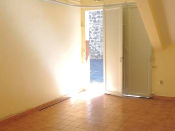 Location  Local Commercial Saint-Pierre (97410) - REUNION