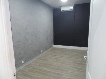 Location  Local Commercial Saint-Pierre (97410) - REUNION