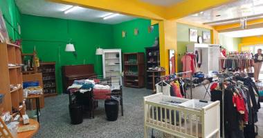 local commercial centre-ville saint-benoit 143m2