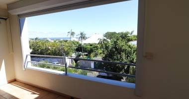 agreable f3 dans petit immeuble - st pierre centre