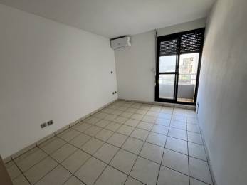 Location F3 ST PIERRE + 2 PKGS - ALBANY FRONT DE MER Saint-Pierre (97410) - REUNION