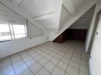 Location F3 ST PIERRE + 2 PKGS - ALBANY FRONT DE MER Saint-Pierre (97410) - REUNION